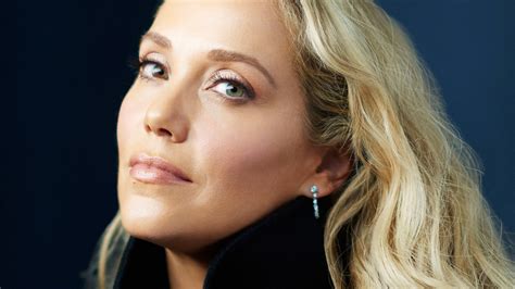 Elizabeth Berkley Lauren on Revisiting ‘Showgirls’ for ‘Saved by .